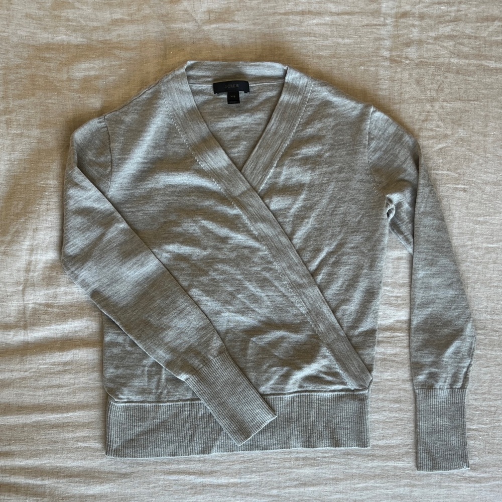 EUC J. Crew Women's Light Gray V-Neck Wrap Sweater